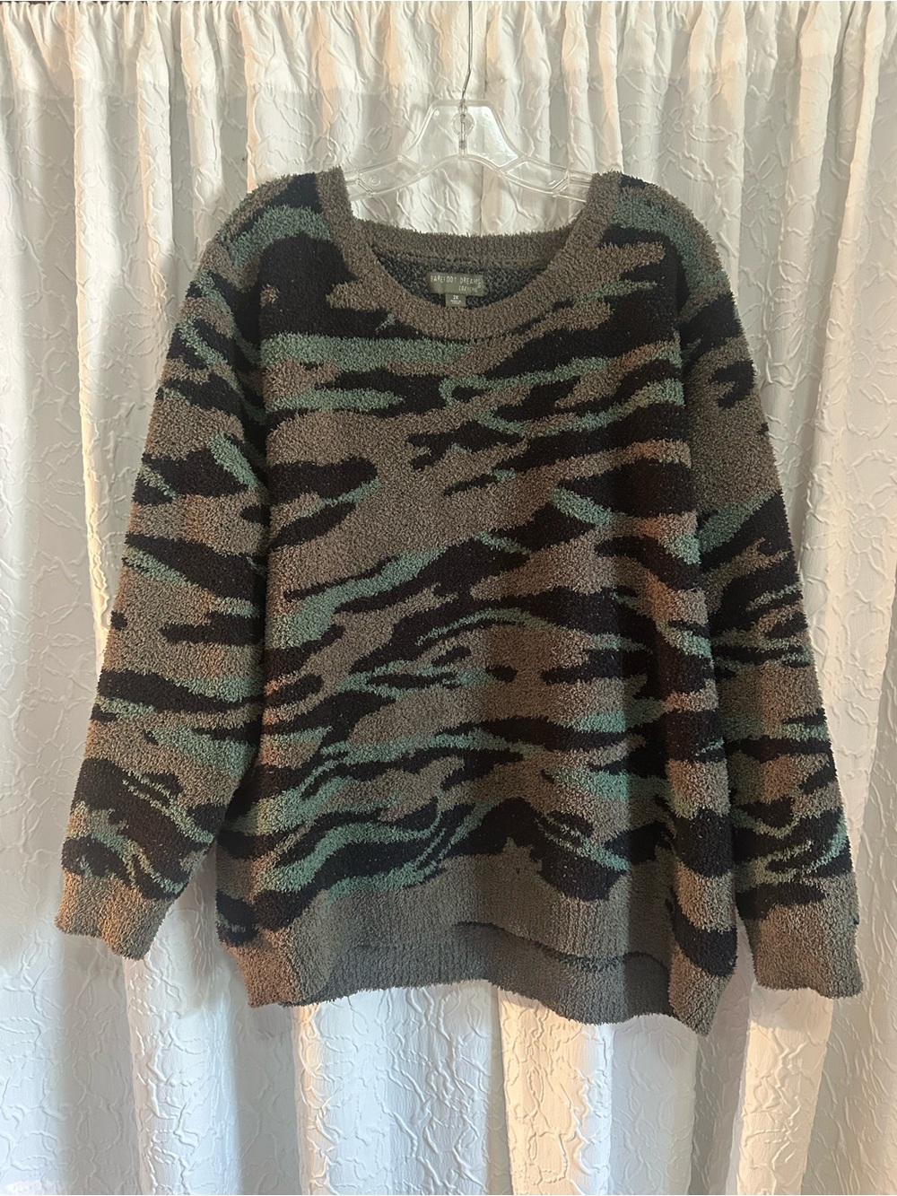 Barefoot Dreams CozyChic Plush Crewneck Sweater in Brown & Black